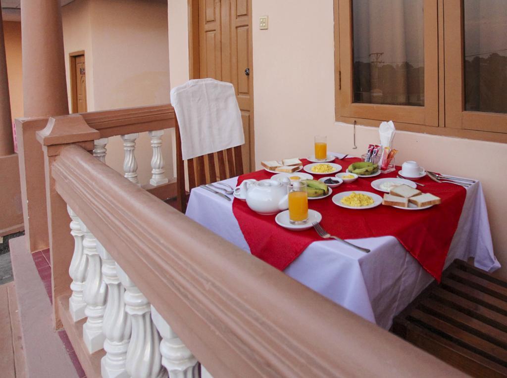 Hotel Ramonar Kalaw Kültér fotó